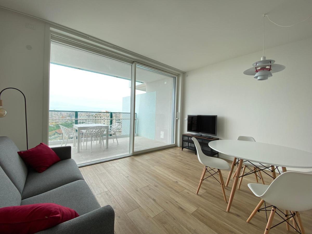 Podium Apartment Lido di Jesolo Luaran gambar